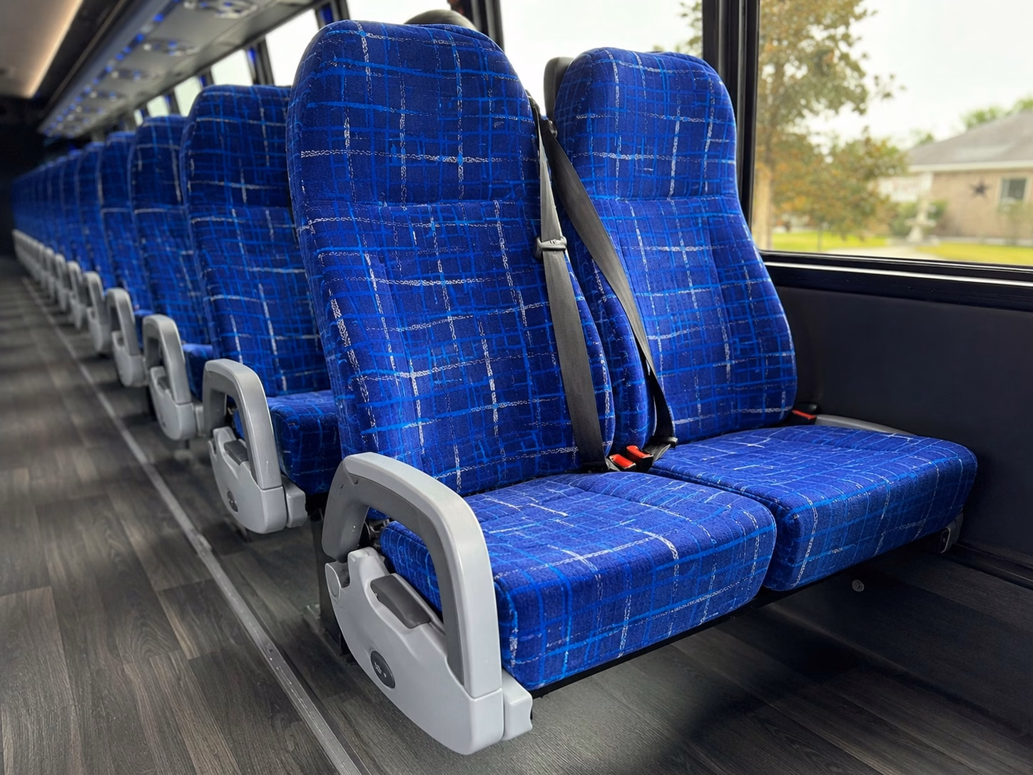 charter buses for vacaville school field trips to the california capital